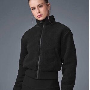 Alo destiny micro Sherpa Fleece Jacket sz small euc